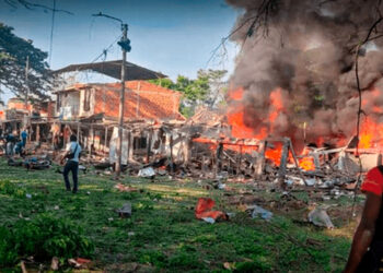 Atacan con explosivos una estación policial en Colombia