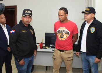 Liberan hombre señalado por PN como autor 2 crímenes en supermercado de Villa Mella