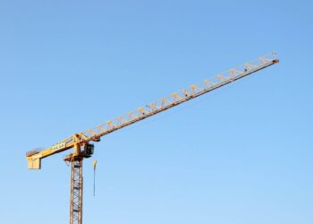 Al menos seis fallecidos y cinco heridos tras colapsar grúa en el centro de China