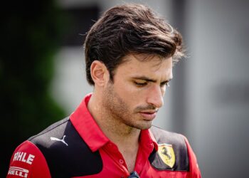 Fórmula Uno: Carlos Sainz logra la pole en Singapur