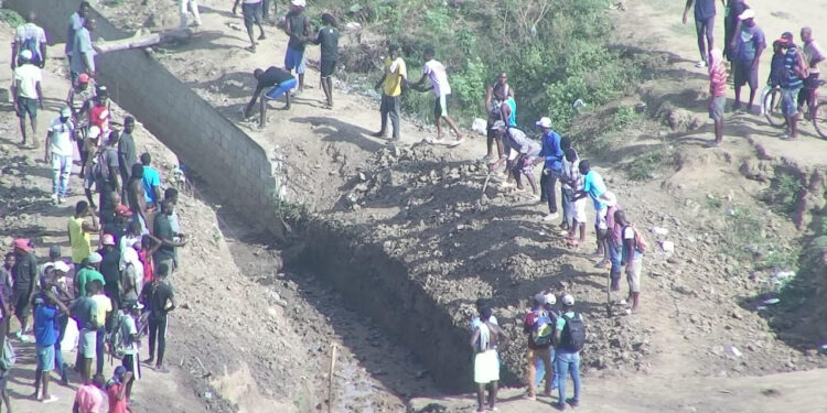 Cierre frontera llega a sexto día mientras sigue construcción canal en Río Masacre