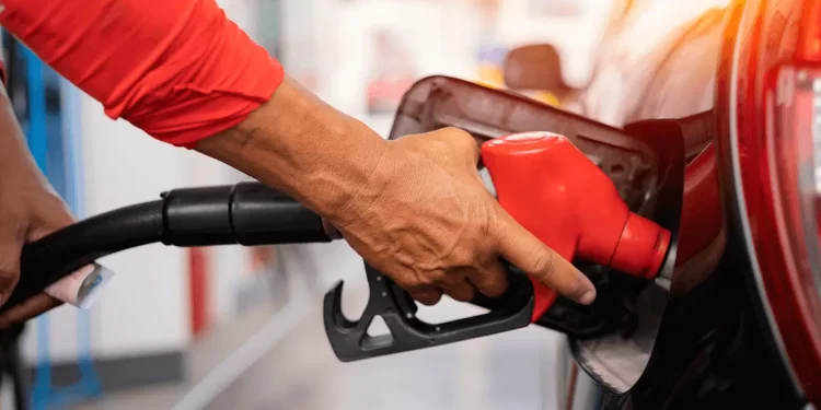 Con subsidio de 800 millones de pesos a combustibles, Gobierno protege economía familiar