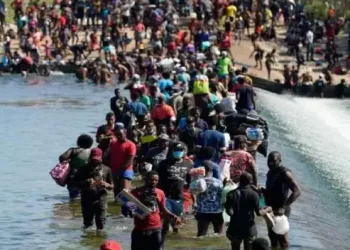 Casi 700 migrantes murieron en la frontera EEUU-México en 2022