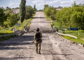 Rusia destruye tres drones marítimos ucranianos lanzados contra el puente de Crimea