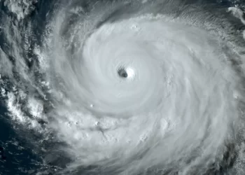 Se forma la depresión tropical 13 en el Atlántico; se prevé que llegue a ser un huracán de gran categoría