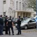 Evacuado por una amenaza de bomba el instituto de Francia donde asesinaron a un profesor el viernes
