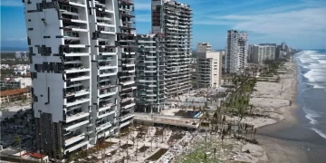 México reporta 48 muertos por huracán Otis; continúa la desesperanza