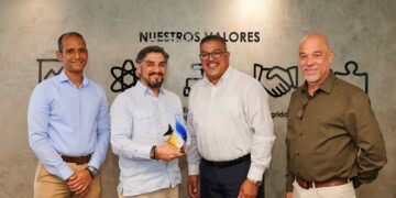 ELMAR e InterEnergy Systems Dominicana unen fuerzas para impulsar la sostenibilidad del Caribe