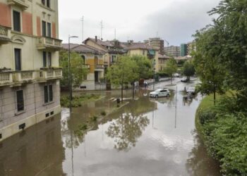 La familia del tirador de Maine avisó a la Policía sobre su salud mental