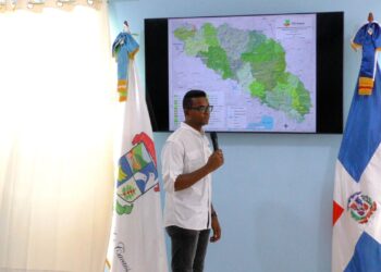 Medio Ambiente socializa con comunidades la importancia de que la Unesco designe la Reserva de la Biosfera Madre de las Aguas