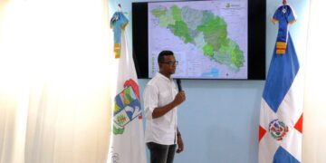 Medio Ambiente socializa con comunidades la importancia de que la Unesco designe la Reserva de la Biosfera Madre de las Aguas