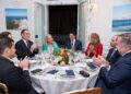 Popular y Embajada en Francia agasajan a la delegación nacional y hoteleros en Top Resa