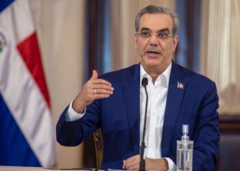 Presidente Abinader condena combates de Hamás contra Israel
