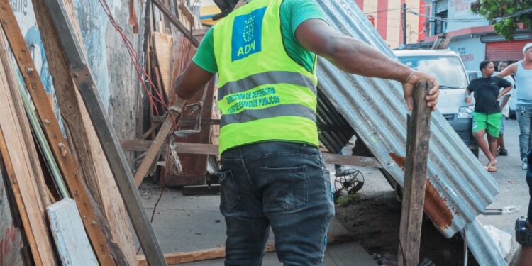 ADN interviene Villa Consuelo recuperando espacios públicos ocupados por negocios