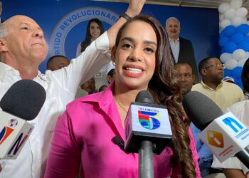 Betty Gerónimo recibe apoyo de miles de perremeístas en SDN