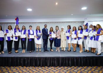 Raquel Peña asegura participación de mujeres en toma de decisiones contribuye al desarrollo de la sociedad