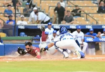 Gigantes blanquean a los Tigres cinco por cero