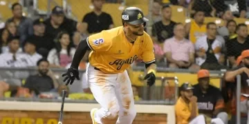 Águilas vencen a los Toros con gran ofensiva y ganan su primer juego