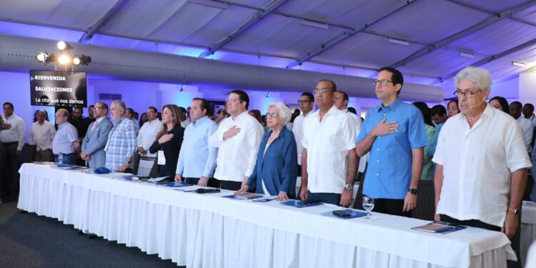 Sanz Lovantón afirma “nuestros candidatos tienen un compromiso con la transparencia” en seminario por la transparencia