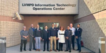 9-1-1 intercambia experiencias en modelos operativos y tecnología avanzada en Estados Unidos