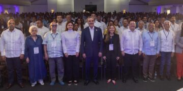 Abinader exhorta a candidatos a posiciones electivas por el PRM a no fallar en la transparencia y la lucha contra la corrupción