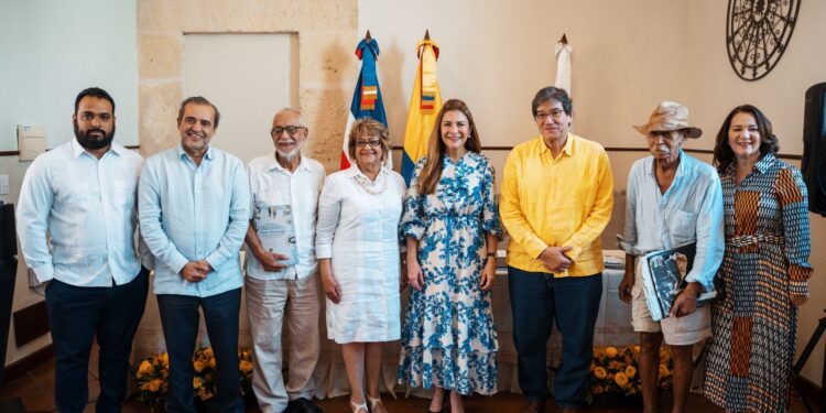 ADN reconoce como hijo adoptivo de Santo Domingo a Gabriel García Márquez