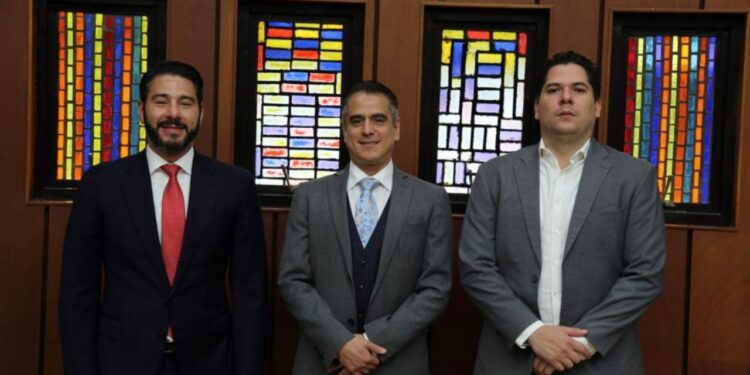 Superintendente de Pensiones participa en sesión de trabajo y actividad cultural en la CISS