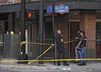 Tiroteo durante fiesta de Halloween en Florida deja dos muertos y 18 heridos