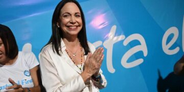 Liberal Machado arrasa en primaria opositora en Venezuela