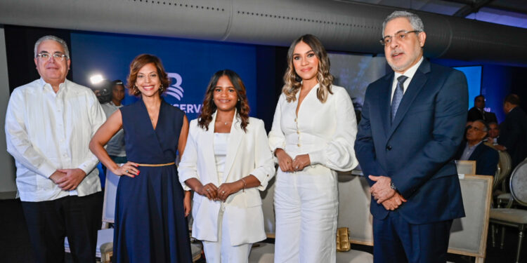 Banreservas presenta libro y programa “Reservas del periodismo dominicano“