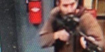 La policía confirma muerte del sospechoso de los tiroteos de Maine EE.UU.