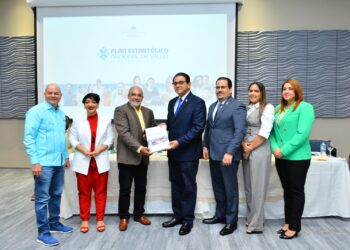 Ministro Daniel Rivera presenta en La Vega el Plan Estratégico Nacional de Salud 2030