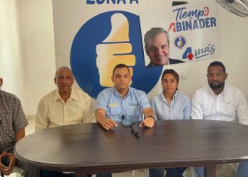 José Radhamés González gana candidatura a regidor por SDO