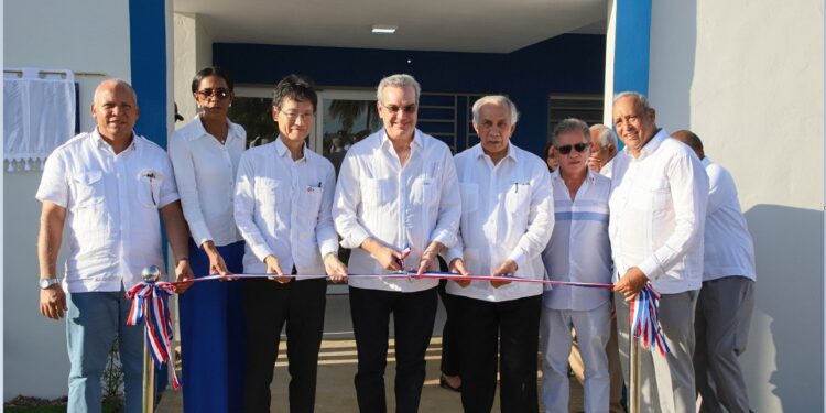 Abinader, CONAPE y Embajada de Japón entregan hogar que impactará y mejorará calidad de vida de envejecientes