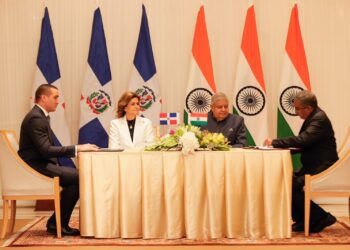 Vicepresidente de la República de la India se encuentra con la vicepresidenta de la República Dominicana