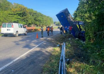 9-1-1 coordinó la asistencia de rescate de personas en Autopista Duarte