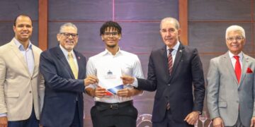 MESCyT e ITSC otorgan más de 200 becas a técnicos superiores