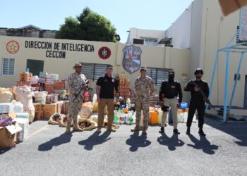 CESFronT entrega mercancías a CECCOM que serían introducidas al país de manera irregular