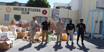 CESFronT entrega mercancías a  CECCOM que serían introducidas al país de manera irregular
