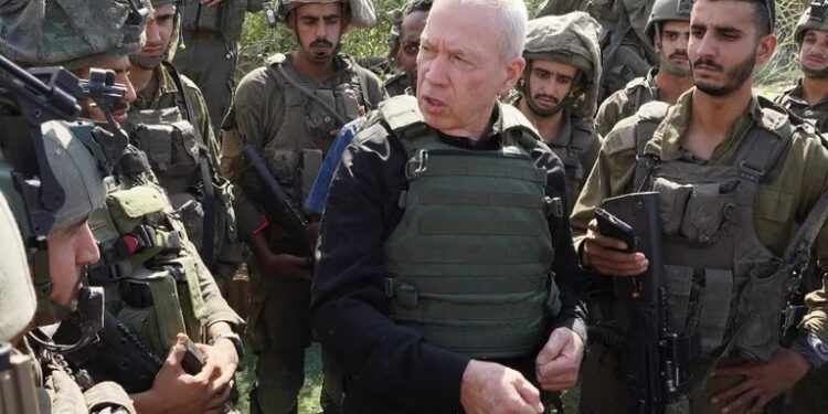 El ministro de Defensa de Israel advirtió a los terroristas: “Tienen dos opciones, rendirse sin condiciones o morir”