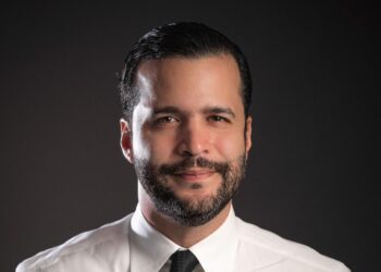 Rafael Paz elegido unánimemente como secretario general de la Fuerza del Pueblo en el Distrito Nacional