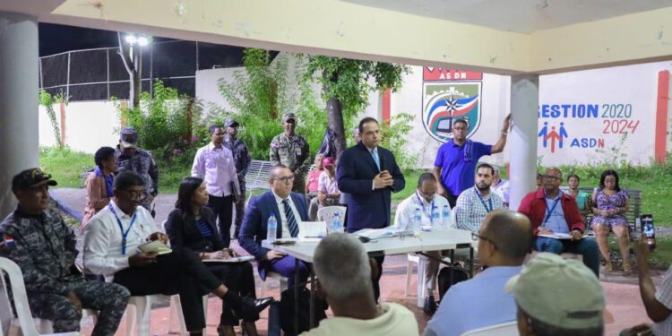 Edeeste realiza levantamiento y promete resolver necesidades energéticas en Buena Vista II SDN