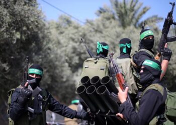 Asciende a 306 soldados israelíes muertos y a 203 los rehenes del grupo Hamás