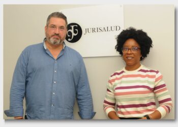 Advierten sobre riesgos en la contratación de seguros de repatriación para la comunidad dominicana en España