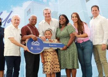 Presidente Abinader entrega 264 apartamentos en Ciudad Juan Bosh