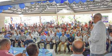 Juan Rosa encabeza acto de juramentación masiva de los Movimientos de Apoyo a Luis Abinader en Bonao