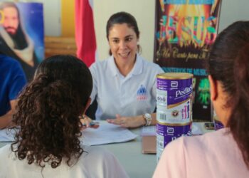 INABIE asiste a estudiantes diagnosticados con desnutrición con entrega de suplementos nutricionales