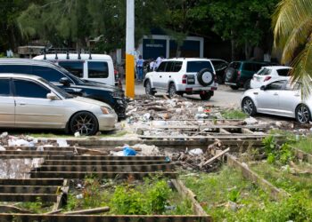 Piden prestar atención a la Plaza de Vendedores de Boca Chica y sus alrededores