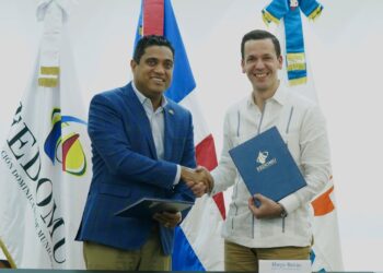 FEDOMU e INTRANT firman convenio para garantizar calidad y seguridad en el tránsito