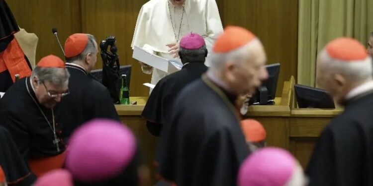 Participantes en el Sínodo piden que la Iglesia escuche a los que se sienten excluidos